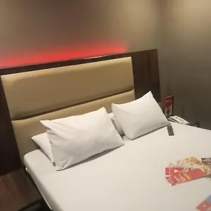 2* 酒店 崇光木街帕酒店
